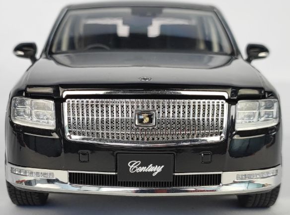 Available to Order – Toyota Century Black 1:18 (LCD 18011K)