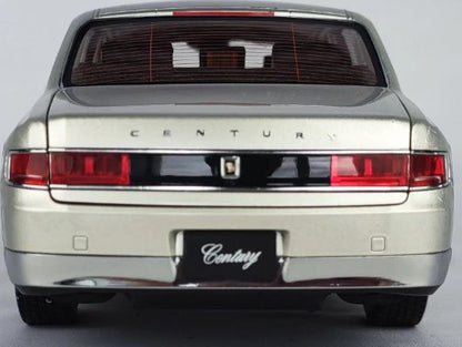 Available to Order – Toyota Century Silver 1:18 (LCD 18011S)
