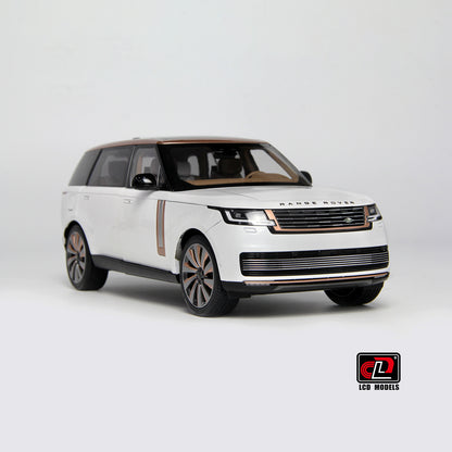 Available to Order – Land Rover Range Rover SV Serenity 2022 White w/Rose gold Roof 1:18 (LCD 18017W)