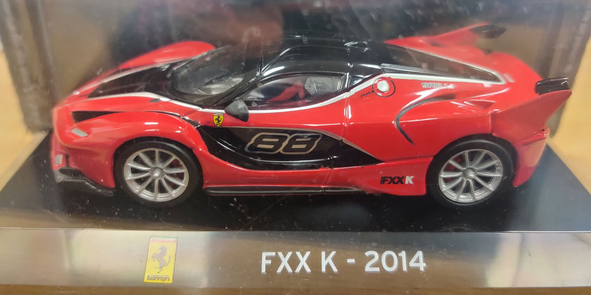 Ferrari FXX K 2014 #88 Red / Black 1:43 – diecast model (view 2)