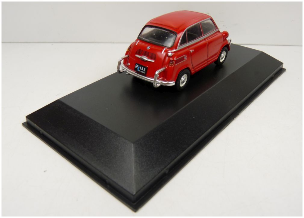 De Carlo 600 Red 1960 Unforgetable cars - Argentina 1:43 – diecast model (view 2)