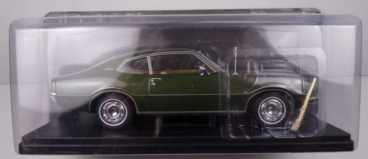 Ford Maverick 1974 - Green 1:24th Scale 1:24 – diecast model (view 2)