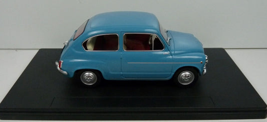 Fiat 600 - Blue - 1:24th Scale 1:24 – diecast model (view 2)