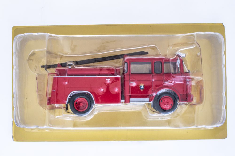 Berliet GAK 17 FTP Cisterna France - 1960 - Fire Trucks in 1:43 1:43 – diecast model (view 3)