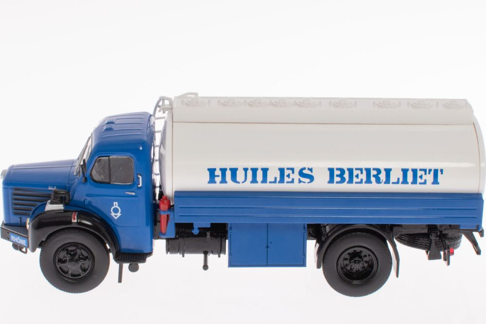 Berliet GLR8 M2 Citerne - Blue / White 'Huiles Berliet' Berliet Trucks Collection 1:43 – diecast model (view 5)