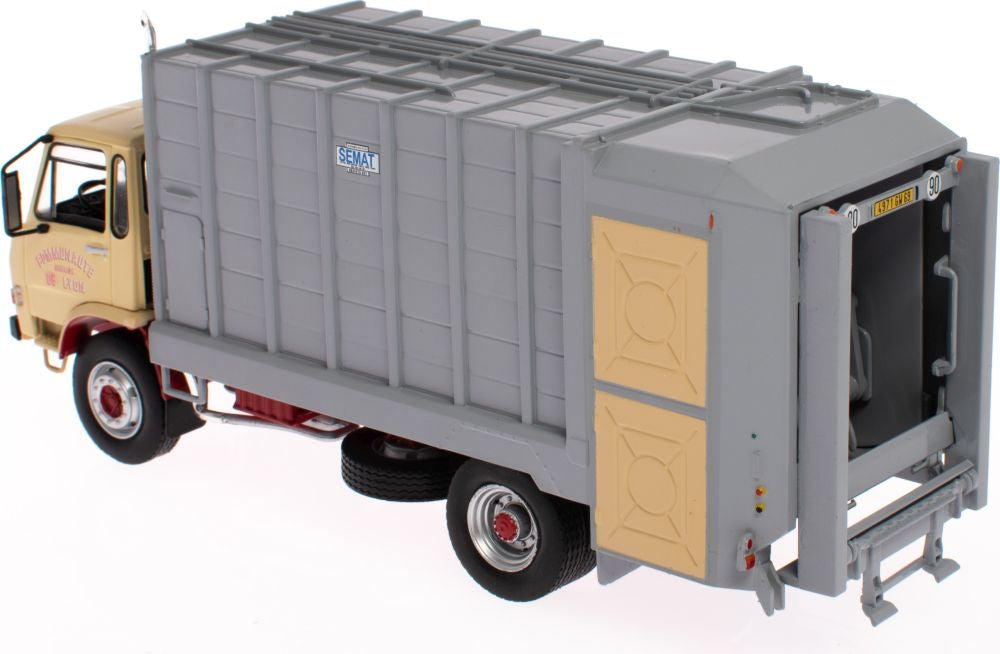 Berliet GC190BN -SEMAT- Lyon Refuse Truck Benne a ordures -Berliet Trucks Collection 1:43 – diecast model (view 2)