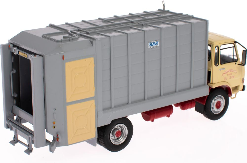 Berliet GC190BN -SEMAT- Lyon Refuse Truck Benne a ordures -Berliet Trucks Collection 1:43 – diecast model (view 3)
