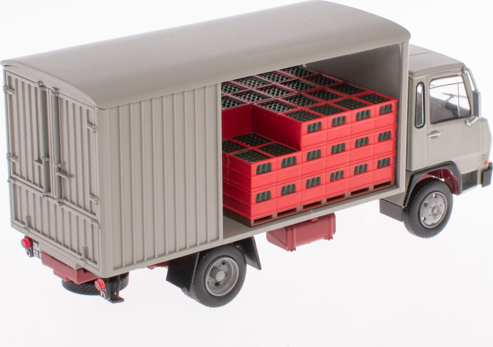 Berliet 560K - Open Side Drinks Truck 'Pro-Sain' - Berliet Trucks Collection 1:43 – diecast model (view 3)