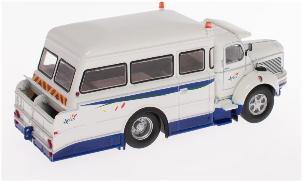 Berliet TLR 10R Depanneuse 'Artis' Berliet Trucks Collection 1:43 – diecast model (view 3)