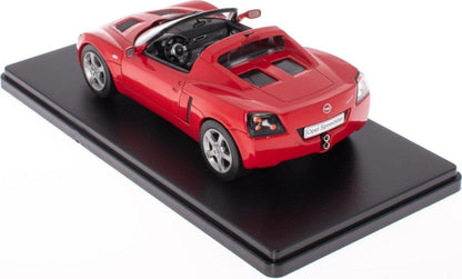 Opel Speedster 2001 Red 1:24th Scale 1:24 – diecast model (view 2)