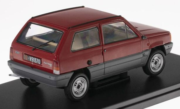 Fiat Panda 45 - 1980 1:24 European Vintage Cars - Cased 1:24 – diecast model (view 2)