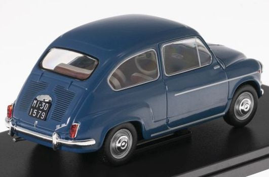 Fiat 600 D (I Serie) - 1960 1:24 European Vintage Cars - Cased 1:24 – diecast model (view 2)