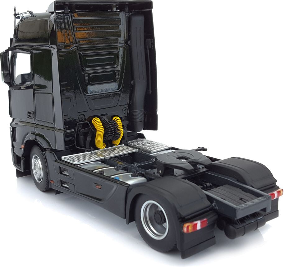 Available to Order – Mercedes Benz Actros Bigspace 4x2 Black 1:32 (MAR 1909-02)