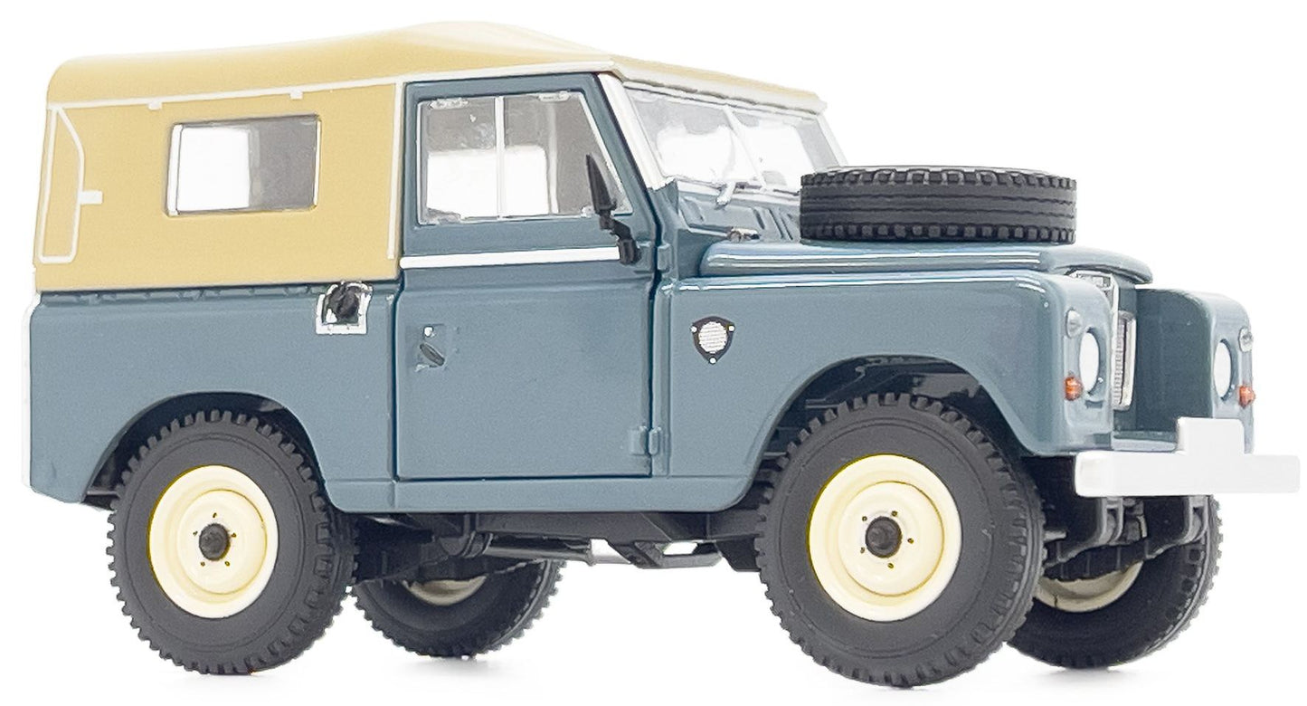 Available to Order – Land Rover Series 3 88 Softtop Marine Blue 1:32 (MAR 2420-01)