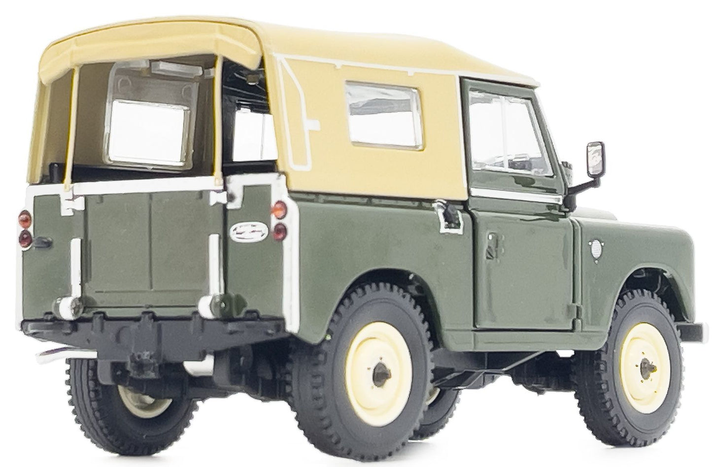 Available to Order – Land Rover Series 3 88 Softtop Deep Bronze Green 1:32 (MAR 2420-03)
