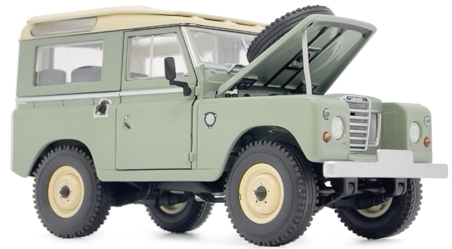 Available to Order – Land Rover Series 3 88 Safari Roof Atlantic Green 1:32 (MAR 2421-02)
