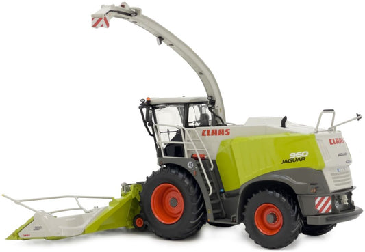 Available To Order – Claas Jaguar 960 Dynamic Power w/Orbis 900 1:32 (MAR 2502)