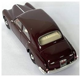 Available To Order – Alfa Romeo 6C 2500 Turismo Berlina Maroon 1950-1952 1:43 (MAX 40102-202)