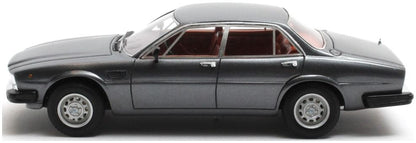 Available To Order – De Tomaso Deauville S2 Grey Metallic 1978-1985 1:43 (MAX 40404-052)