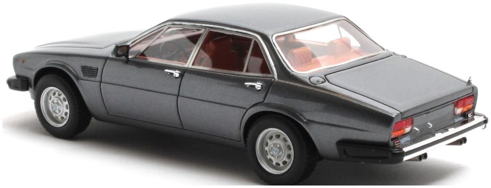 Available To Order – De Tomaso Deauville S2 Grey Metallic 1978-1985 1:43 (MAX 40404-052)