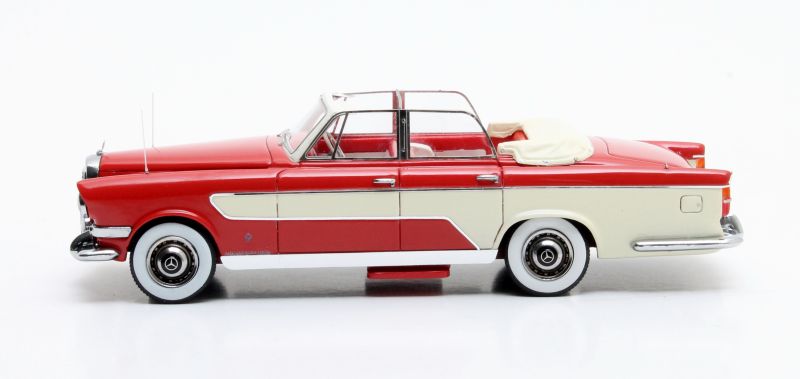 Available to Order – Ghia MB 300C Allungata Convertible 1956 1:43 (MAX 41302-021)
