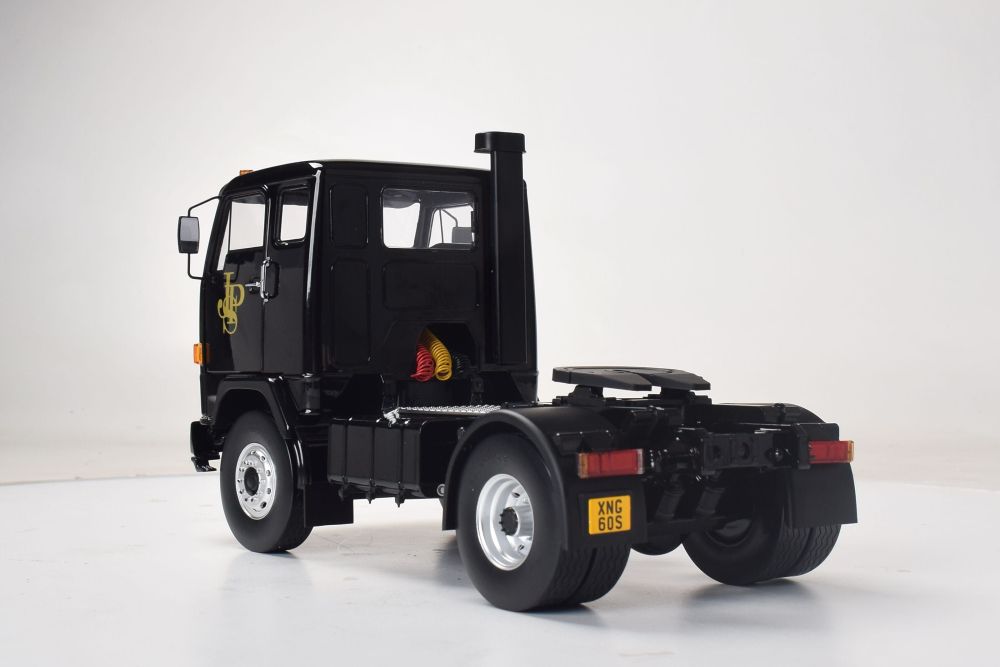 Available to Order – Volvo F88 Black John Player Special 1977 1:18 (MCG 18217)