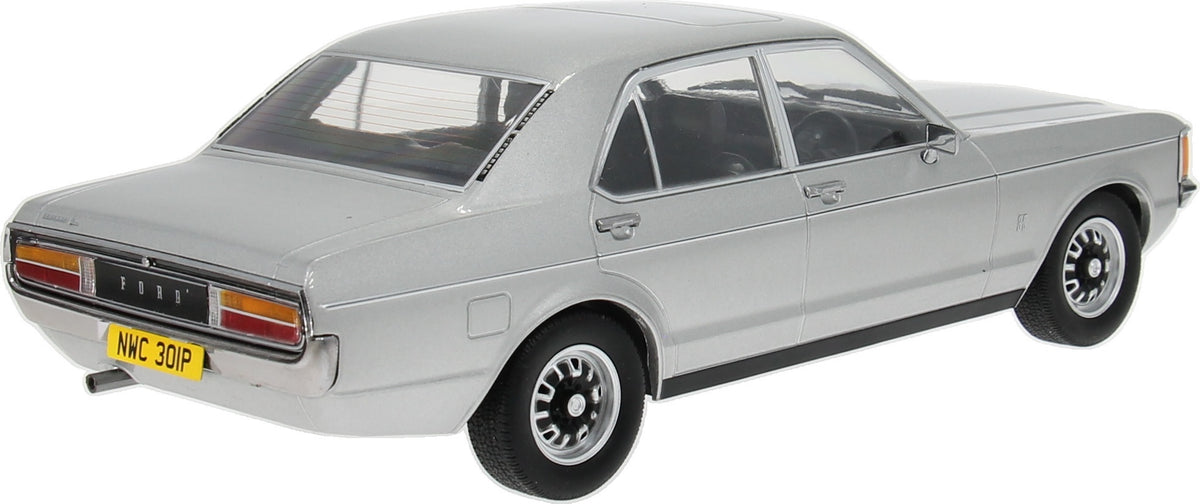 Ford Granada MK1 - Silver - RHD UK Exclusive 360pcs 1:18 MCG Model (view 2)