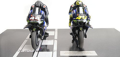 Available to Order – Yamaha Yzr-M1 - Set 2 Bikes 2019, Hamilton/Rossi, Valencia Test 1:12 (MIN 122 194446)