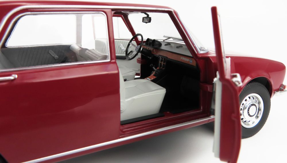 Available To Order – Alfa Romeo 1750 Berlina Series 1 1968 Prugna 525 Limited Edition 500 pcs 1:18 (MIT 200001)