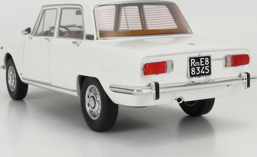 Available To Order – Alfa Romeo 1750 Berlina Series 2 1969 White Limited Edition 500 pcs 1:18 (MIT 200003)