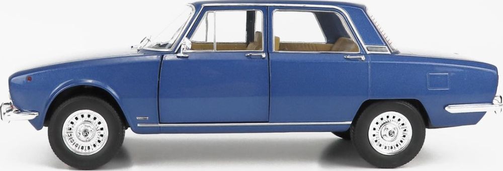 Available To Order – Alfa Romeo 2000 Berlina 1971 Cerchi Millerighe Wheels Blue Pervinca Metallic 1:18 (MIT 200006)