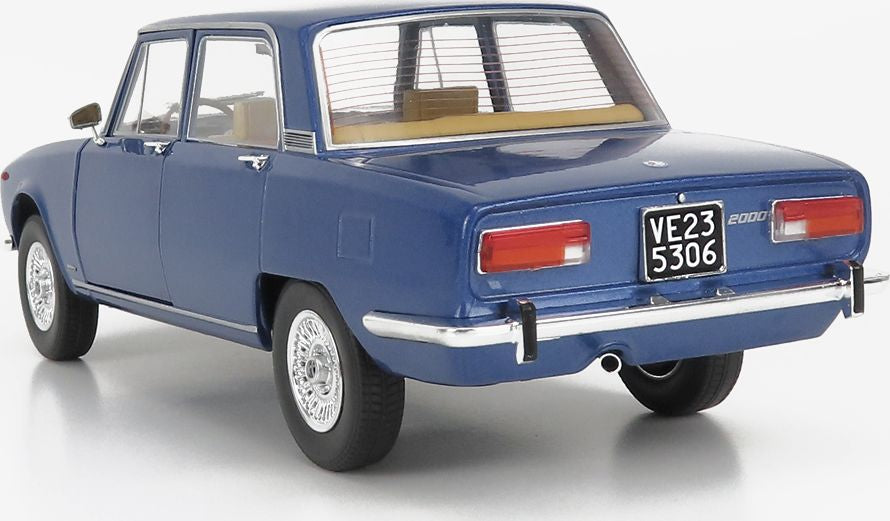 Available To Order – Alfa Romeo 2000 Berlina 1971 Cerchi Millerighe Wheels Blue Pervinca Metallic 1:18 (MIT 200006)