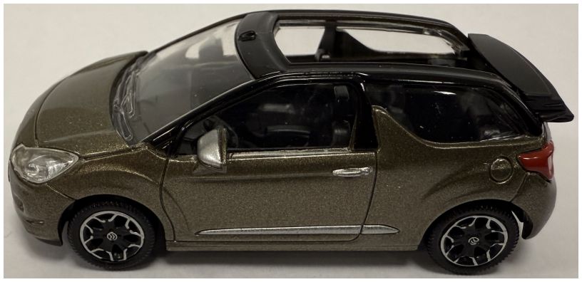 Available To Order – Citroen Ds 3 Cabrio 2012 Bronze 1:64 Dealer Model Model (NOV 019113BZ)