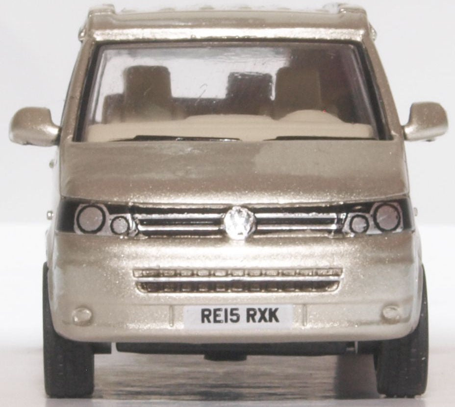 VW T5 Camper Sand Beige 1:76 Oxford Diecast Model (view 2)