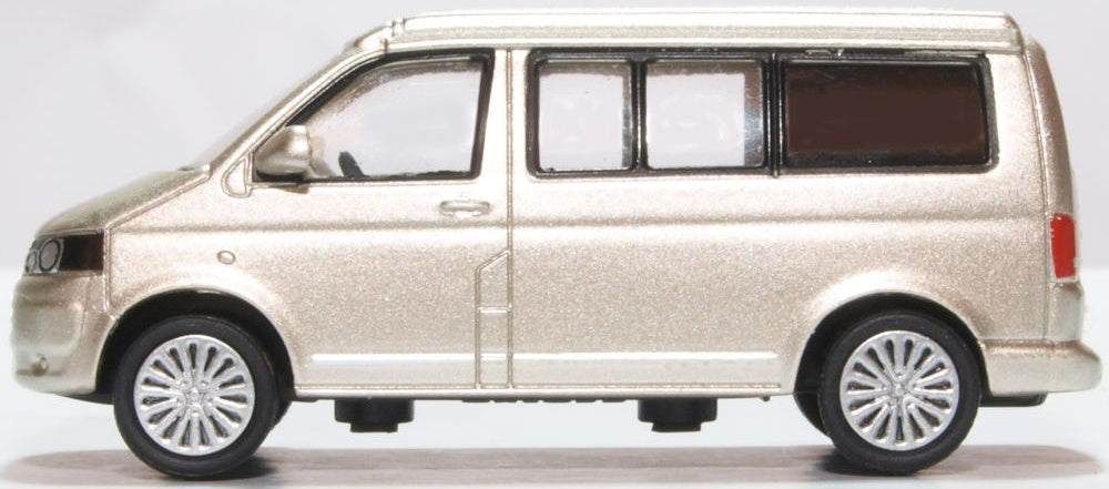 VW T5 Camper Sand Beige 1:76 Oxford Diecast Model (view 3)