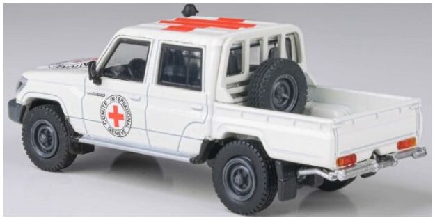 Available to Order – Toyota Land Cruiser Double Cab Pickup LC79 Red Cross 2014 (LHD) 1:64 (PAR 55683)