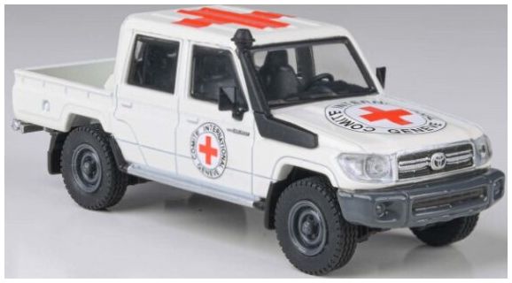 Available to Order – Toyota Land Cruiser Double Cab Pickup LC79 Red Cross 2014 (LHD) 1:64 (PAR 55683)