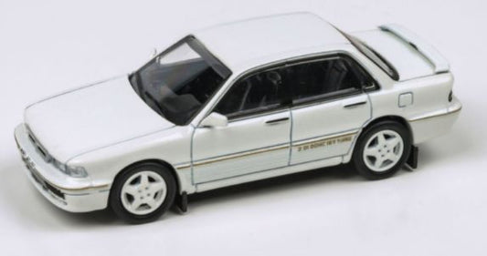 Mitsubishi Galant VR-4 Sophia White (RHD) 1:64 – diecast model (view 2)