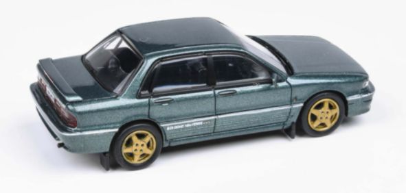 Available to Order – Mitsubishi Galant VR-4 Oslo Green (RHD) 1:64 (PAR 65107)