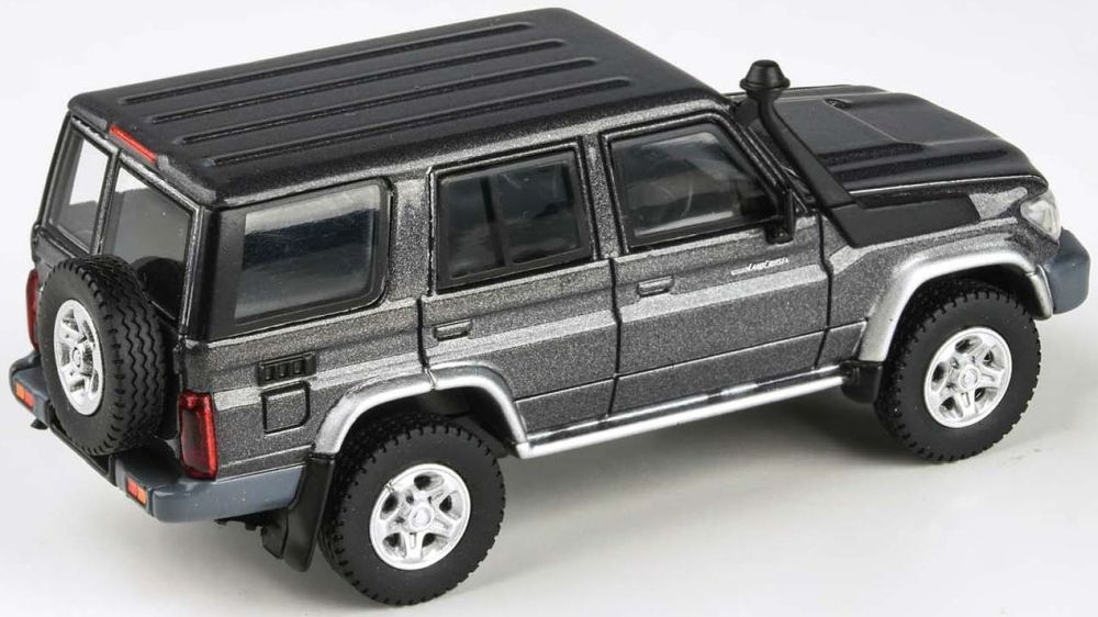 Available to Order – Toyota Landcruiser LC76 Graphite Grey 2014 (RHD) 1:64 (PAR 65315)