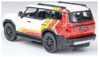 Land Cruiser 250 Prado TRD Colours (RHD) 2025 1:64 – diecast model (view 2)