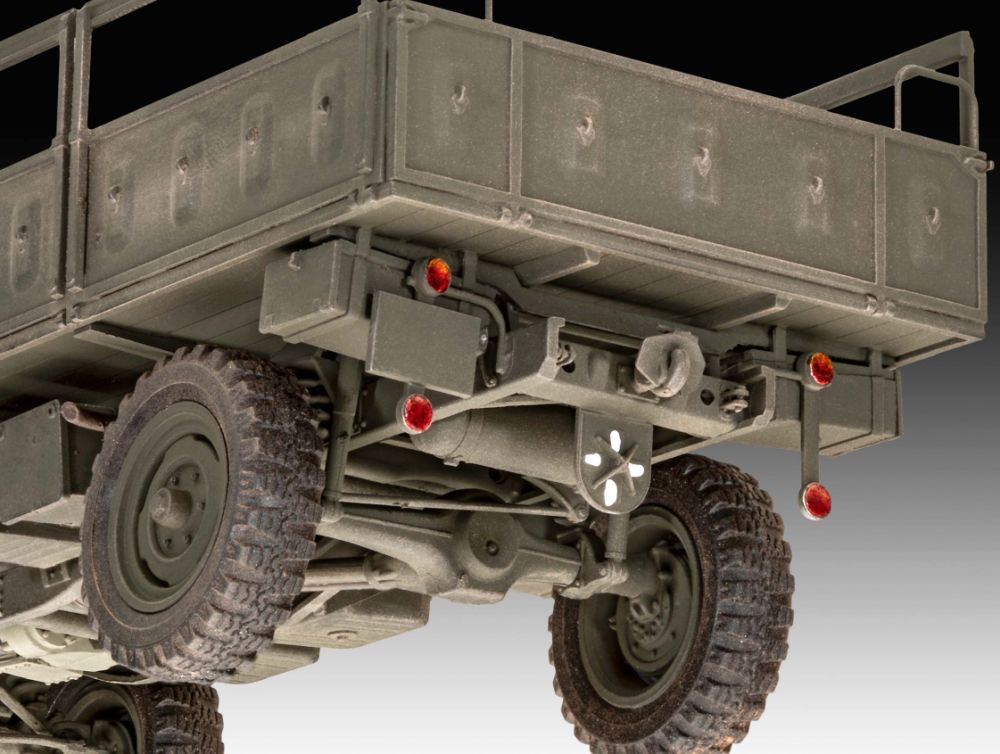 Available to Order – Unimog 404 S 1:35 (REV 03348)
