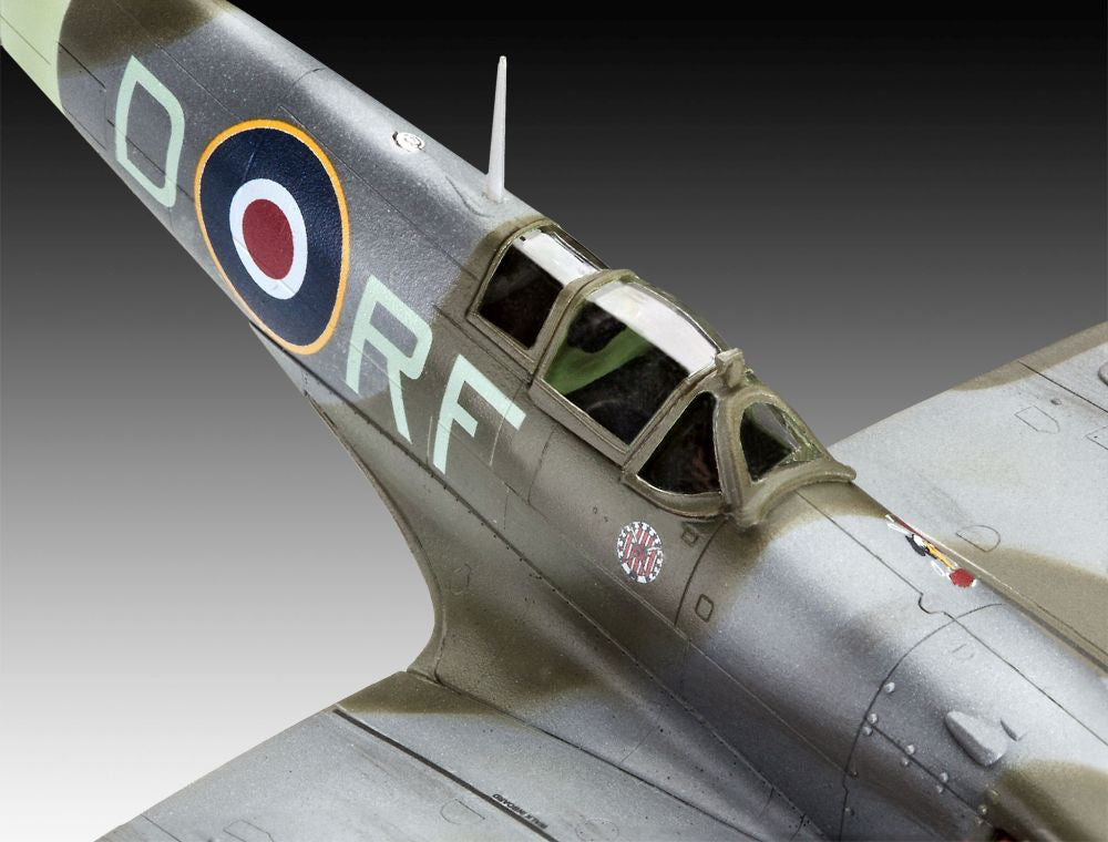 Available to Order – Supermarine Spitfire Mk.Vb 1:72 (REV 03897)