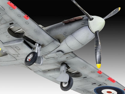 Available to Order – Spitfire Mk.IIa 1:72 (REV 03953)