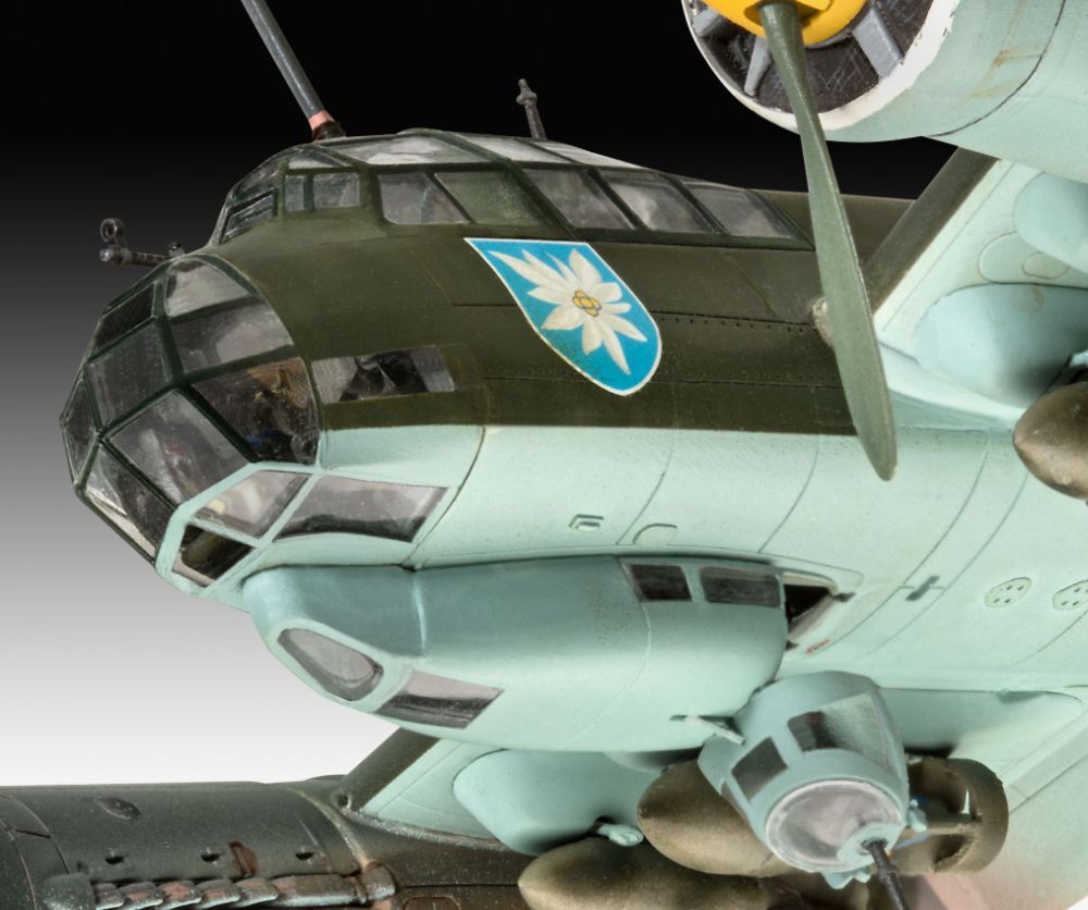Junkers Ju88 A-1 'Battle of Britain' 1:72 Revell Model (view 5)