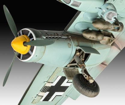 Junkers Ju88 A-1 'Battle of Britain' 1:72 Revell Model (view 6)
