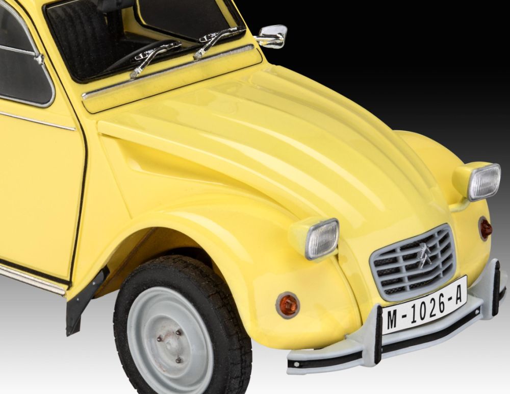 Available to Order – Gift Set James Bond 'Citroen 2CV' 1:24 (REV 05663)