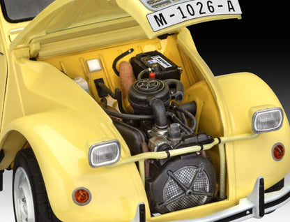 Available to Order – Gift Set James Bond 'Citroen 2CV' 1:24 (REV 05663)