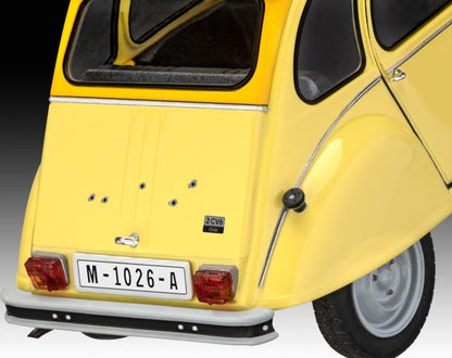 Available to Order – Gift Set James Bond 'Citroen 2CV' 1:24 (REV 05663)
