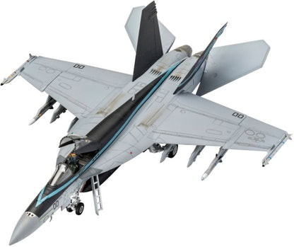 Available to Order – Gift Set Top Gun Movies 1:72 (REV 05677)